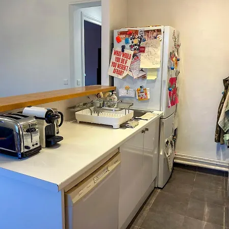 Stylish Montmartre Flat With View *